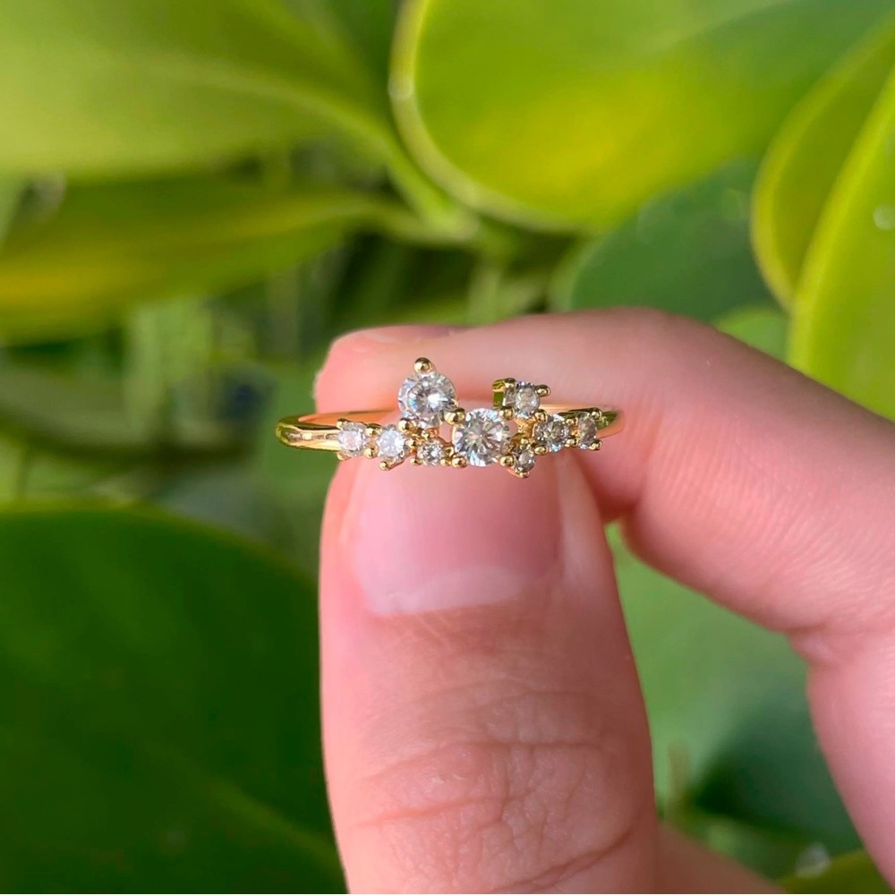 Elegant Gold and Silver Women's Ring